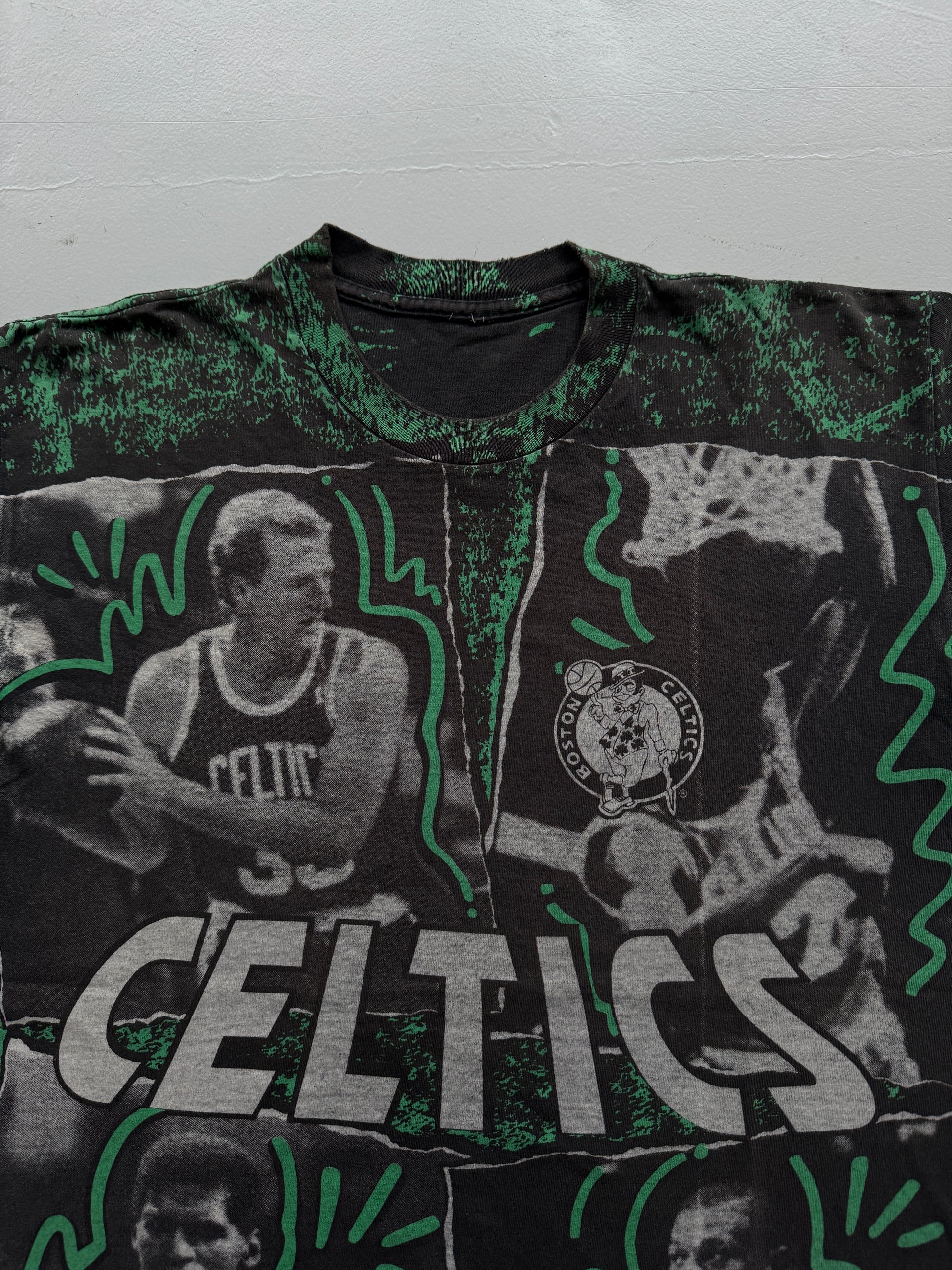 Boston Celtics NBA Vintage Single Stitch Salem Sportswear T-Shirt 90's - XL