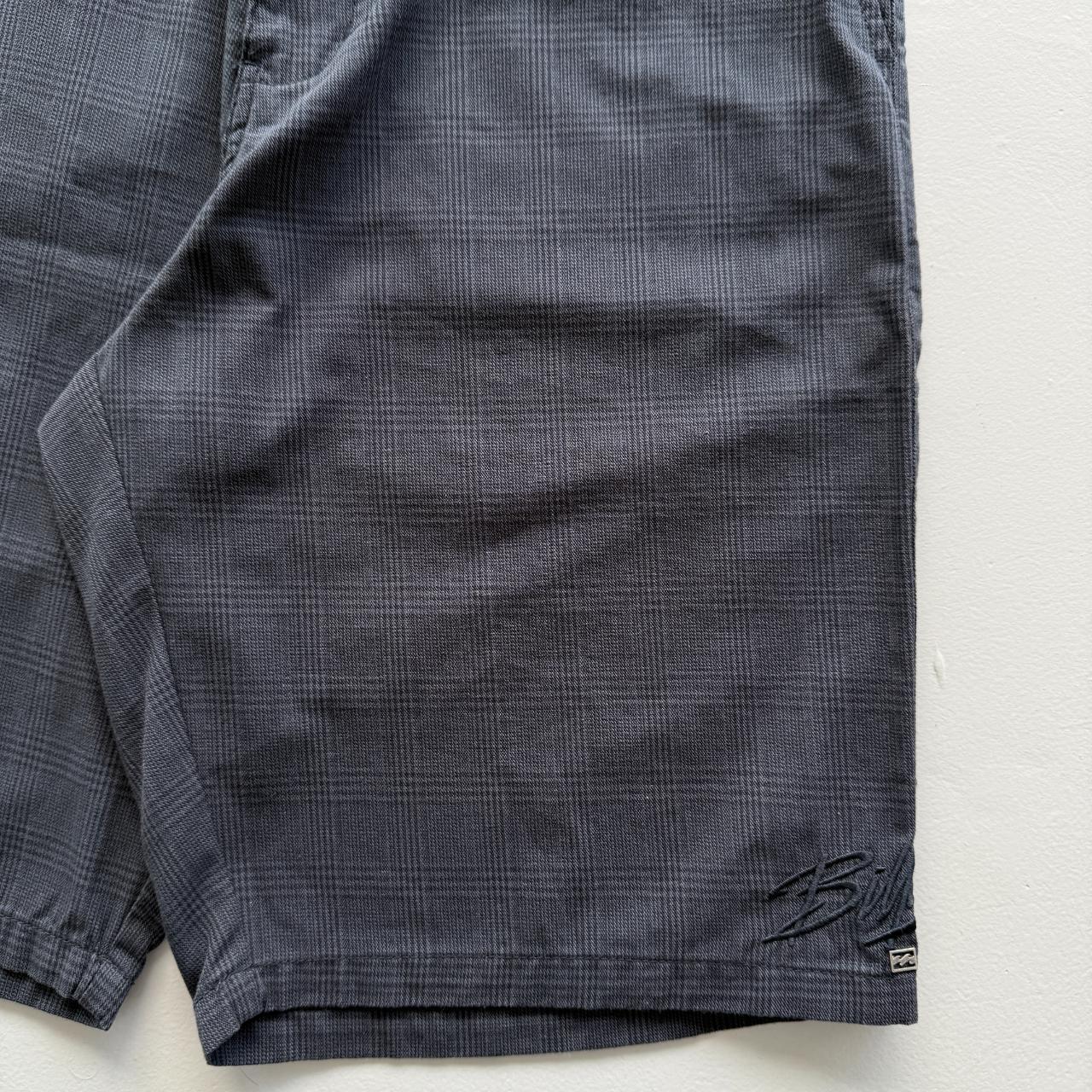 Black Billabong Surfwear Cotton 00’s Cargo Shorts - 32"