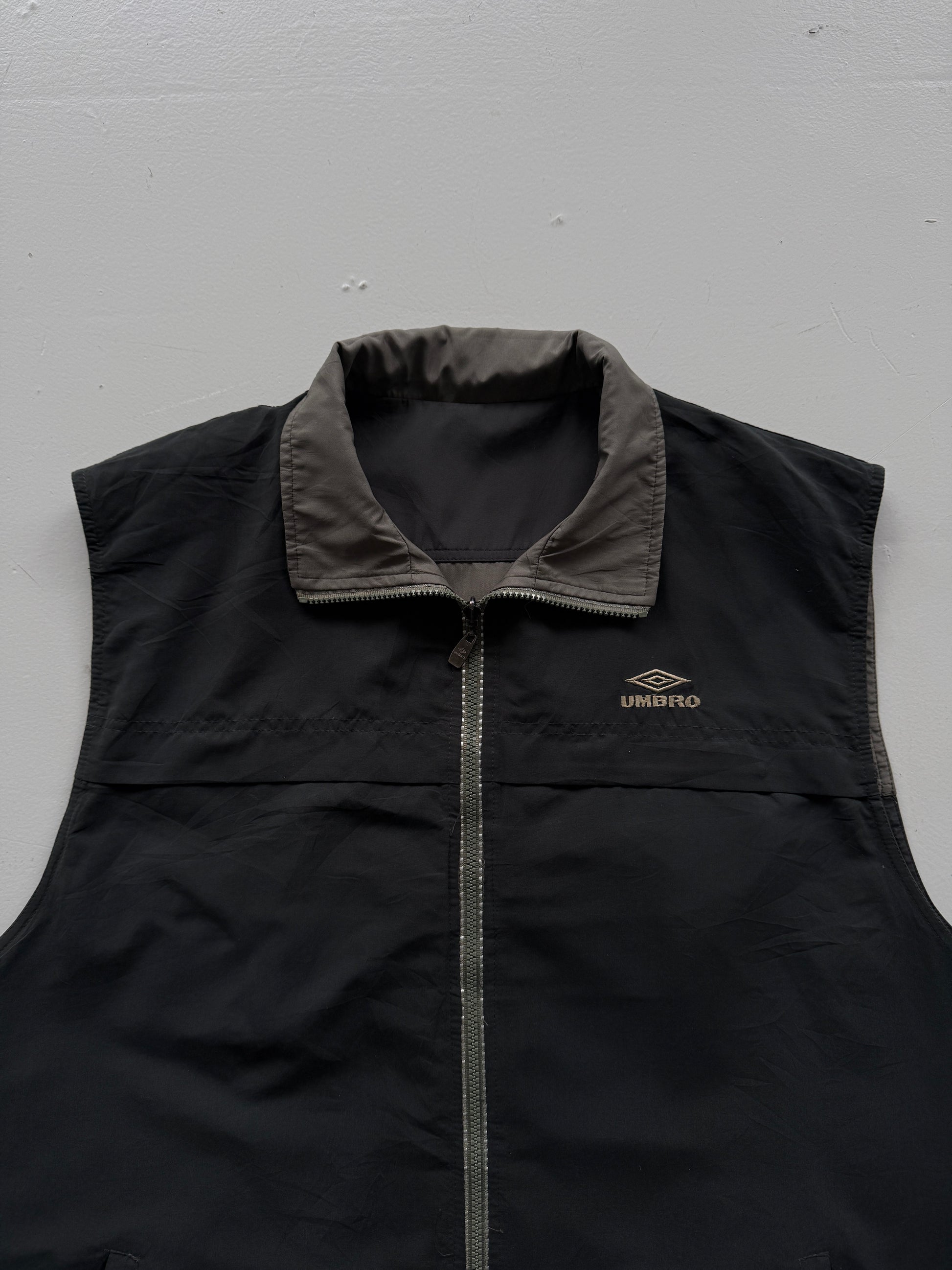Grey Reversible Umbro 00's Vintage Y2K Utility Vest - XL