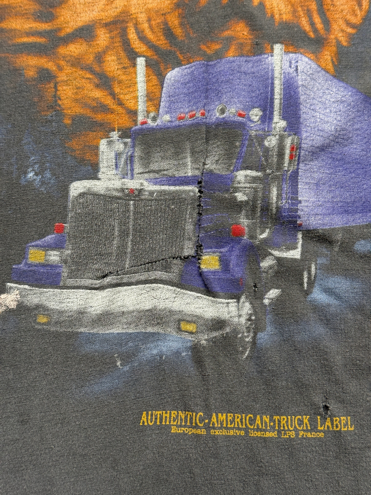 Faded Wolf & Truck 90's Vintage Graphic T-Shirt - Medium