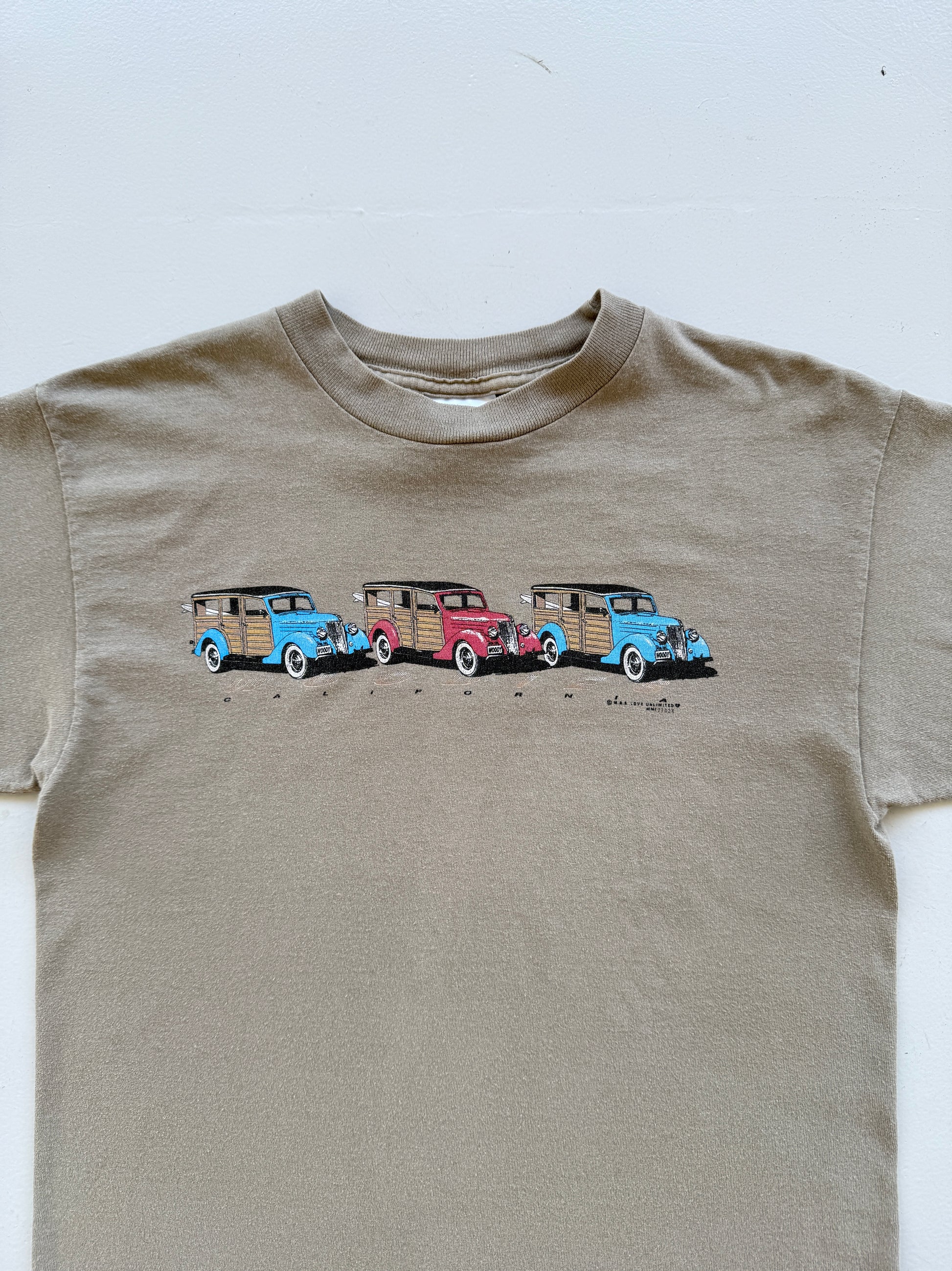 Beige California 00's Vintage Graphic Cars T-Shirt - Medium