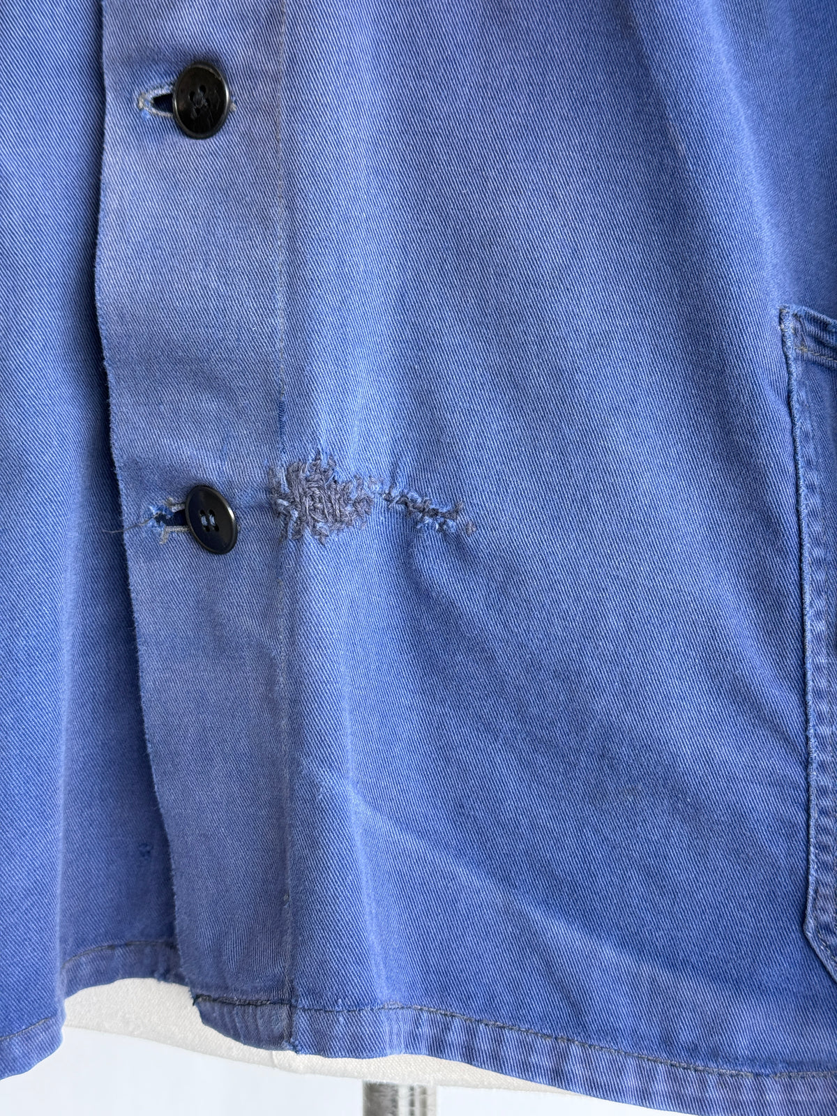 Thrashed Blue French 1950's Vintage Workwear Chore Jacket CH487 - Small