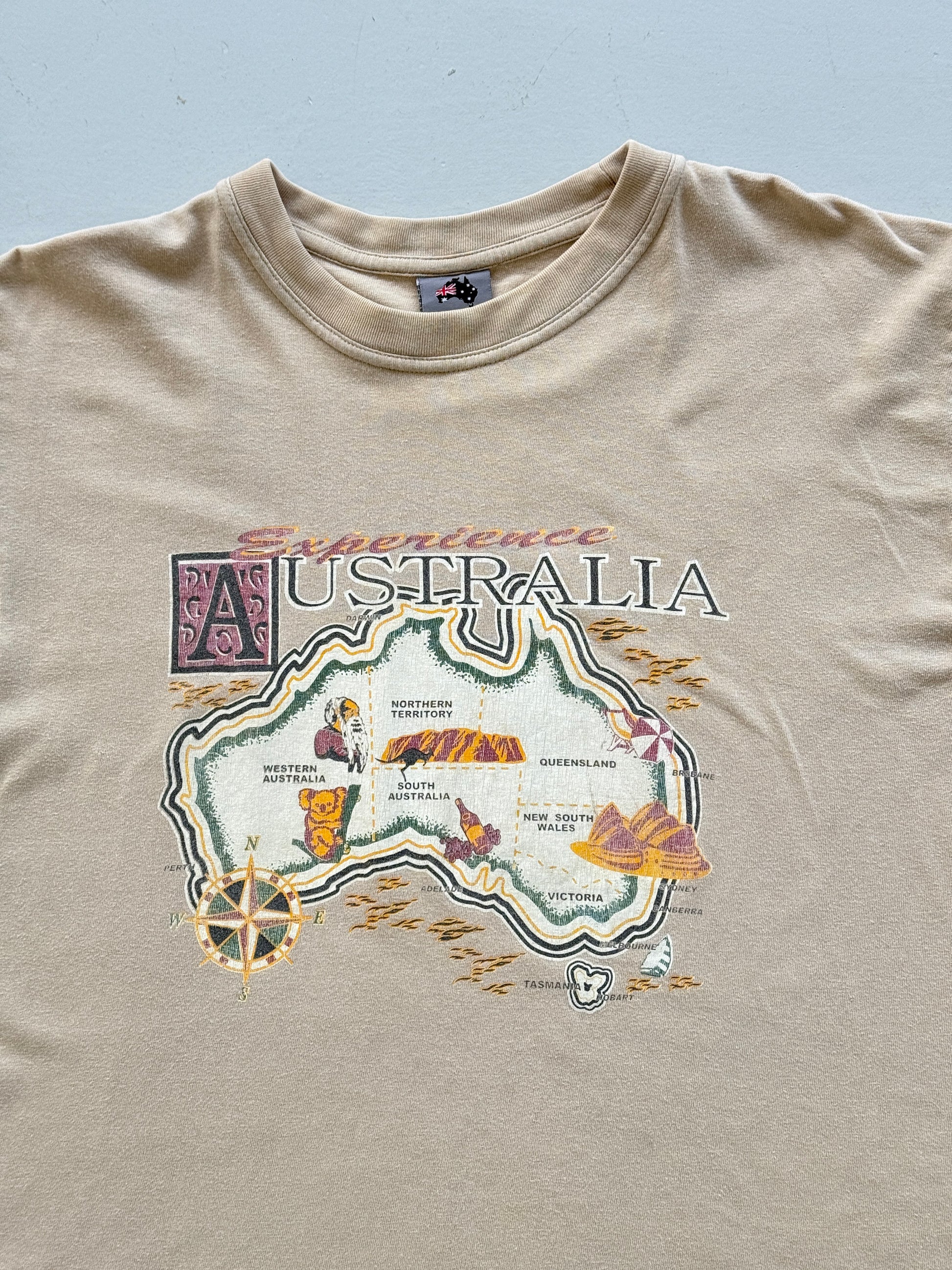 Beige Australia 00's Vintage Tourist Graphic T-Shirt - XL