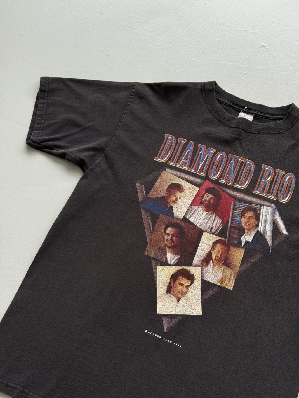 Diamond Rio 1999 Tour Vintage Graphic T-Shirt - Large