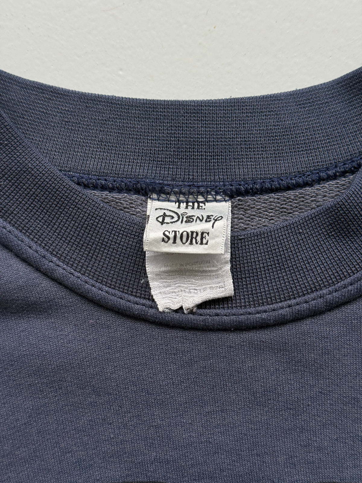 Disney Store Donald Duck 90's Vintage Sweatshirt - Medium
