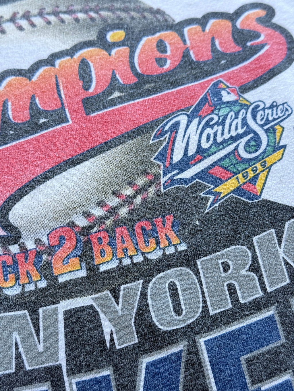 White New York Yankees 1999 World Series Back 2 Back Vintage Graphic T-Shirt - X