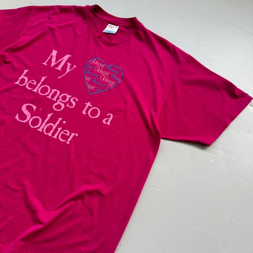 My Heart Belongs to a Soldier' 90s Vintage Pink T-shirt - XL