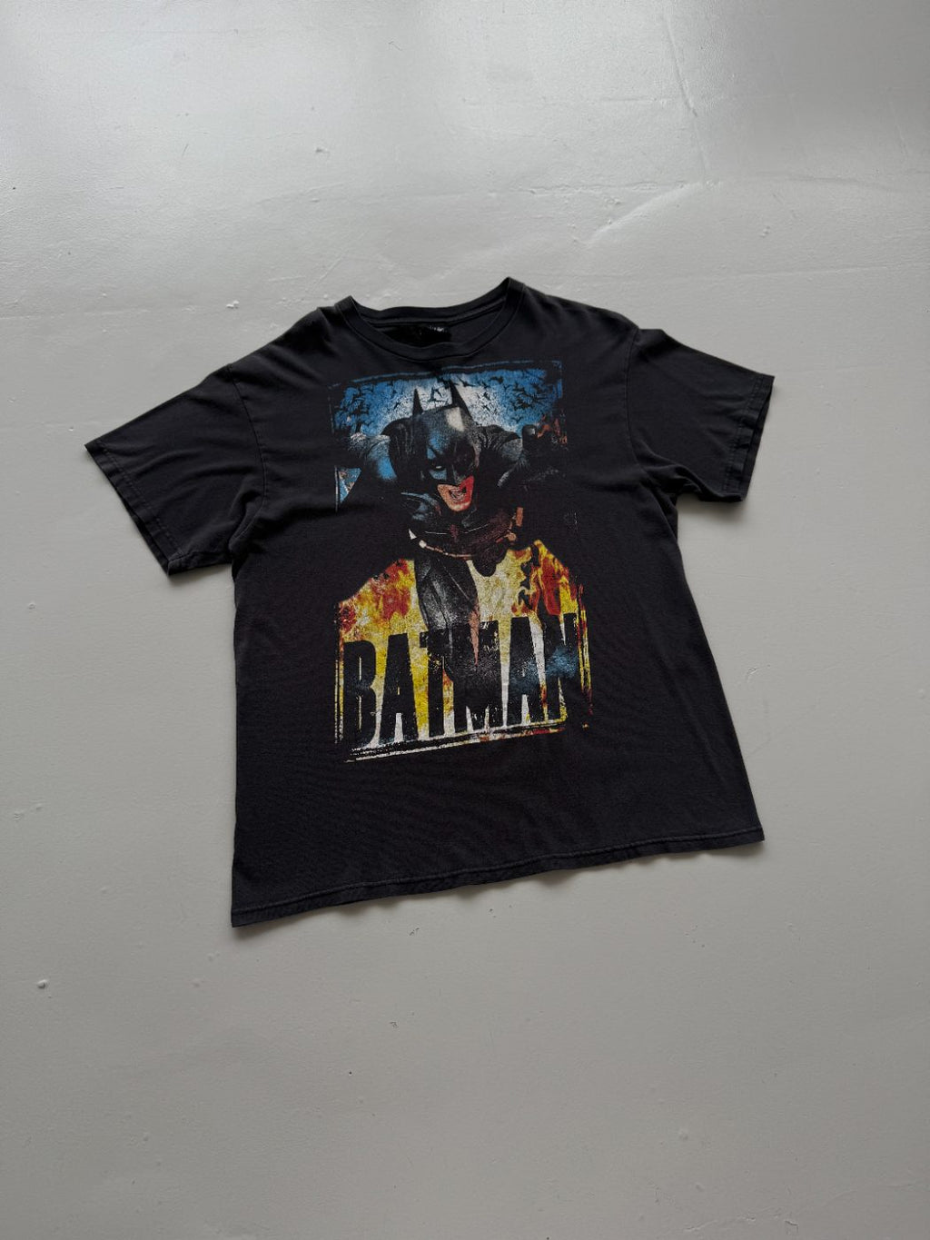 Batman The Dark Knight Rises Vintage Graphic Film T-Shirt - Large