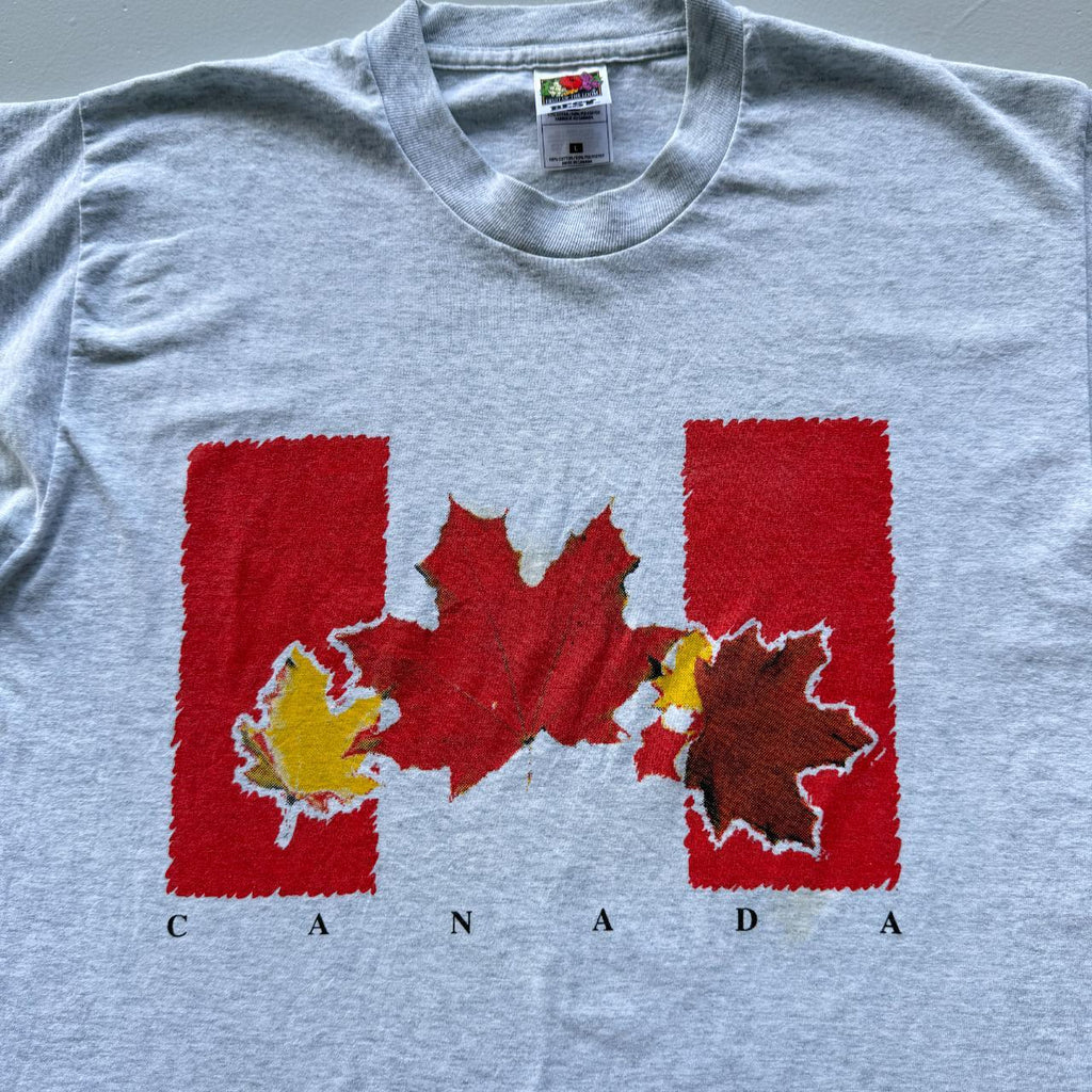 Grey Canada Tourist Vintage 90s T-shirt - Large