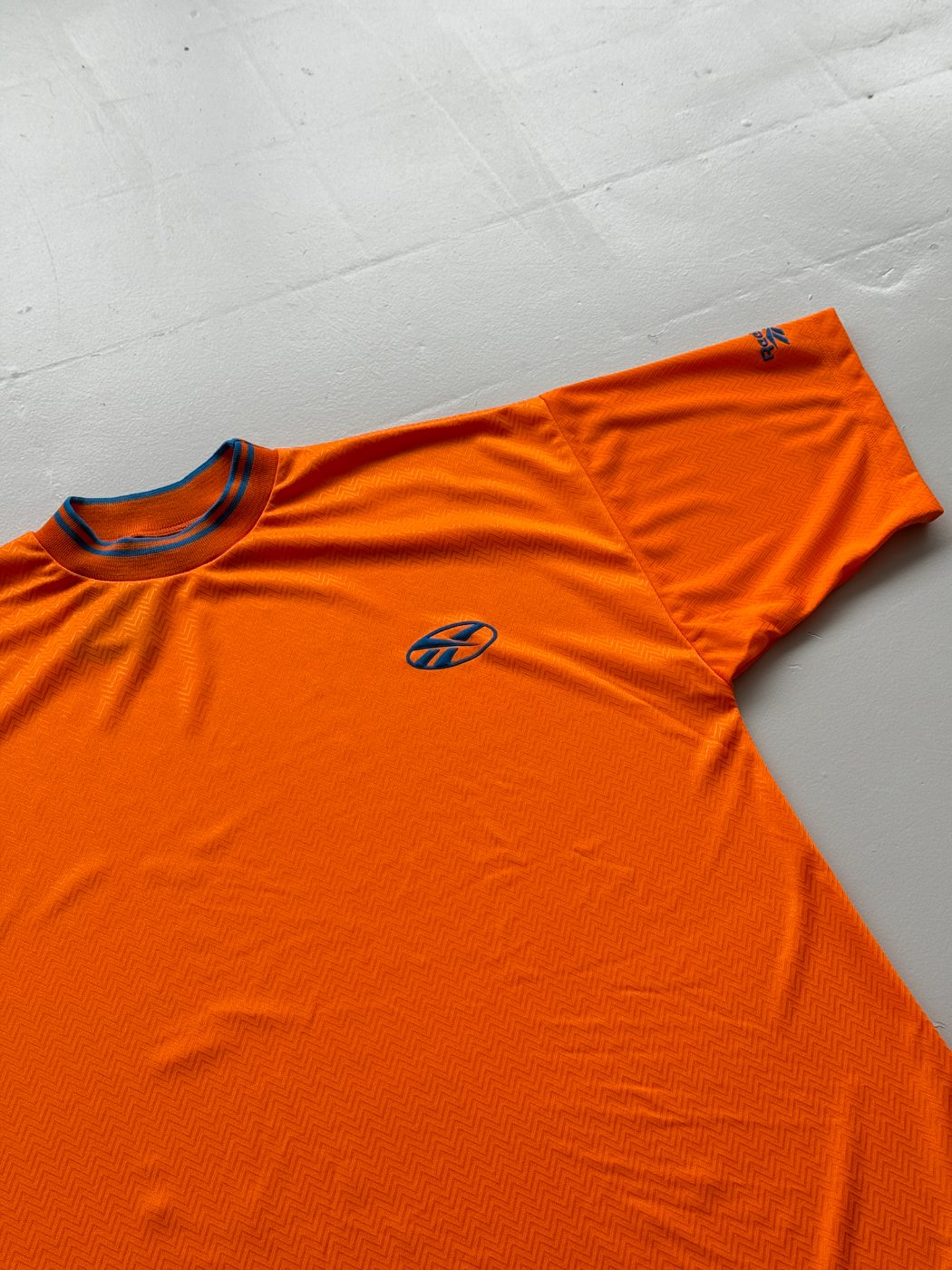 Reebok Oval Logo Vintage Training Jersey - XL