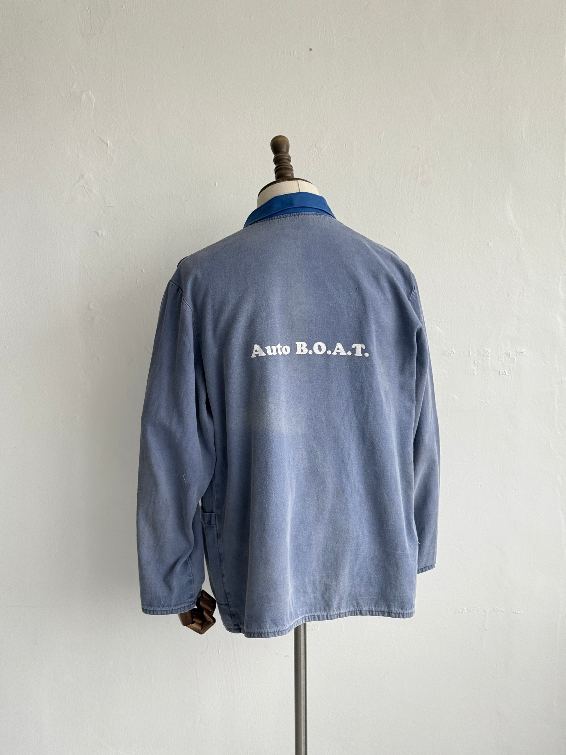 Faded Blue Auto B.O.A.T. French 1960s Vintage Workwear Chore Jacket CH396 - Larg