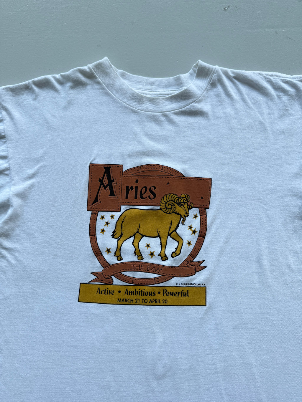White Aries 90's Vintage Graphic Single Stitch T-Shirt - Large