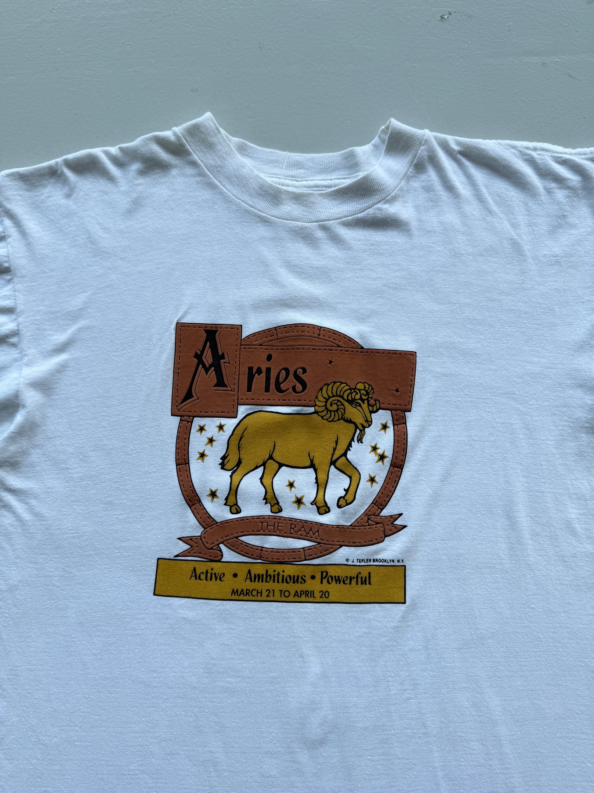 White Aries 90's Vintage Graphic Single Stitch T-Shirt - Large