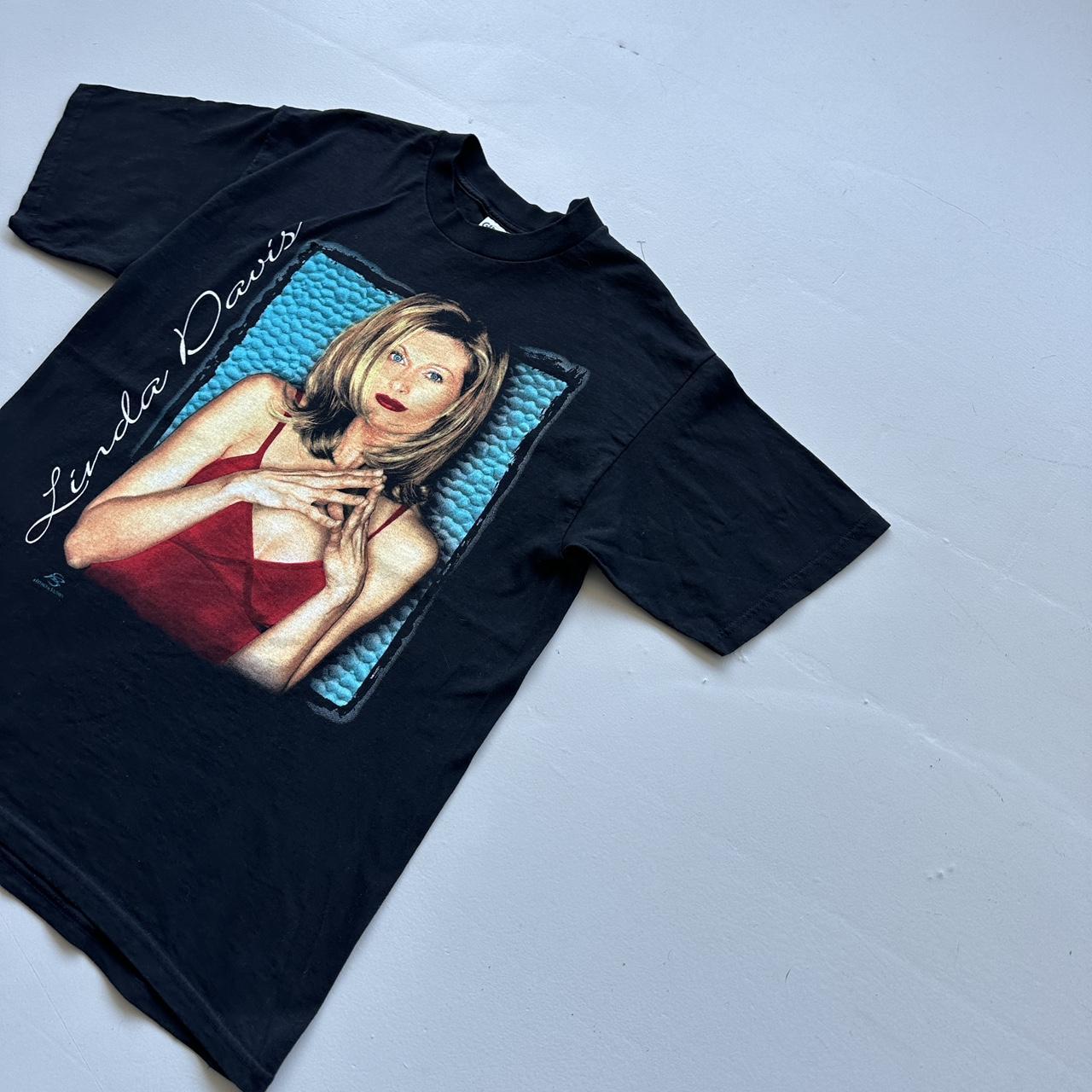 Linda Davies Black 90s Vintage T-shirt - Large