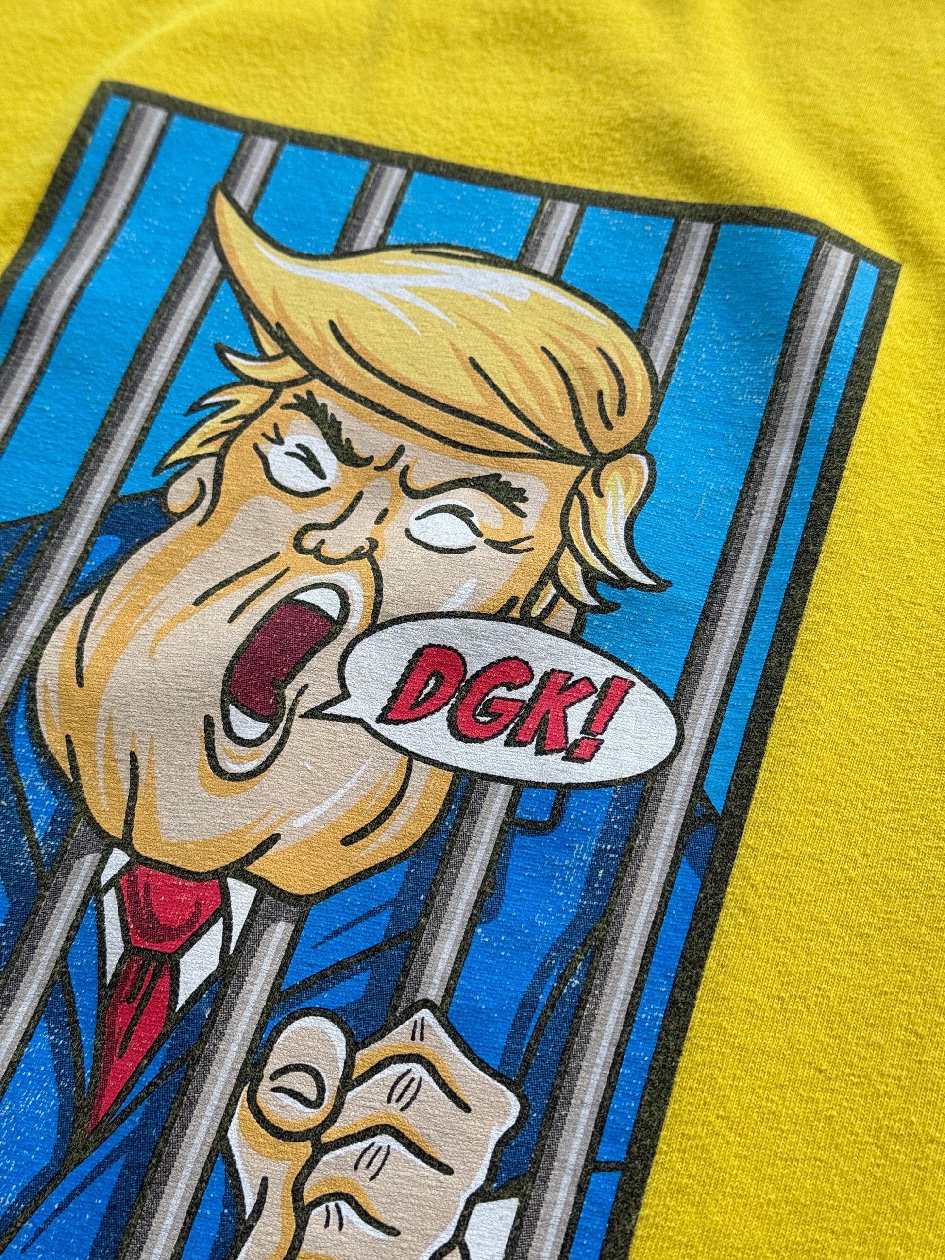 Yellow DGK Skateboards 00's Vintage Donald Trump Cartoon Graphic T-Shirt - XL