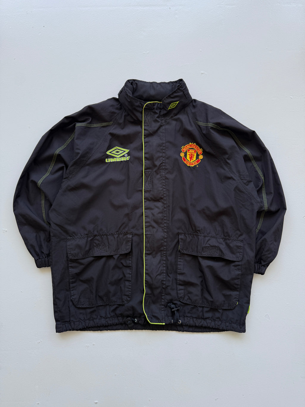 Umbro Manchester United Sharp 90's Vintage Windbreaker Jacket - Large