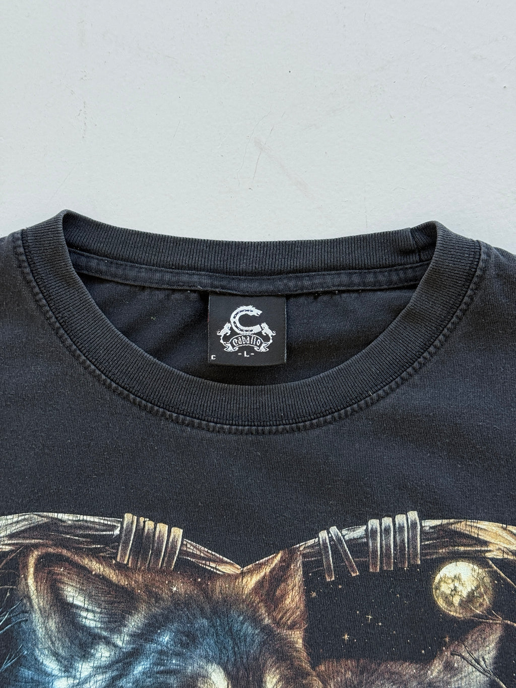 Black Wolf 00's Vintage Graphic T-Shirt - Medium
