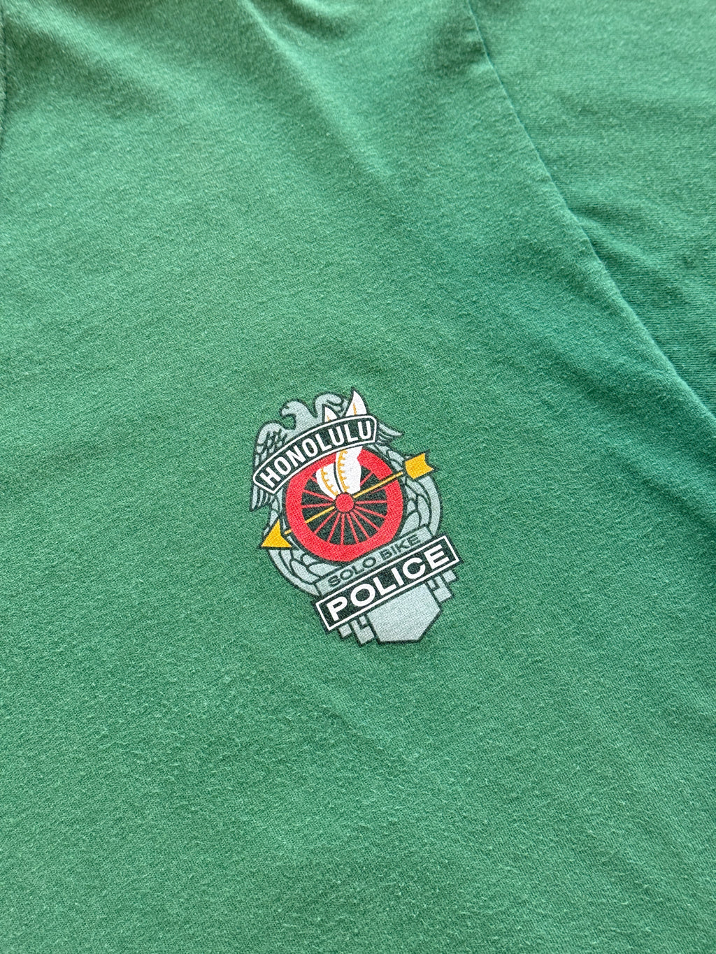 Green Honolulu Police 00's Vintage Graphic T-Shirt - Medium