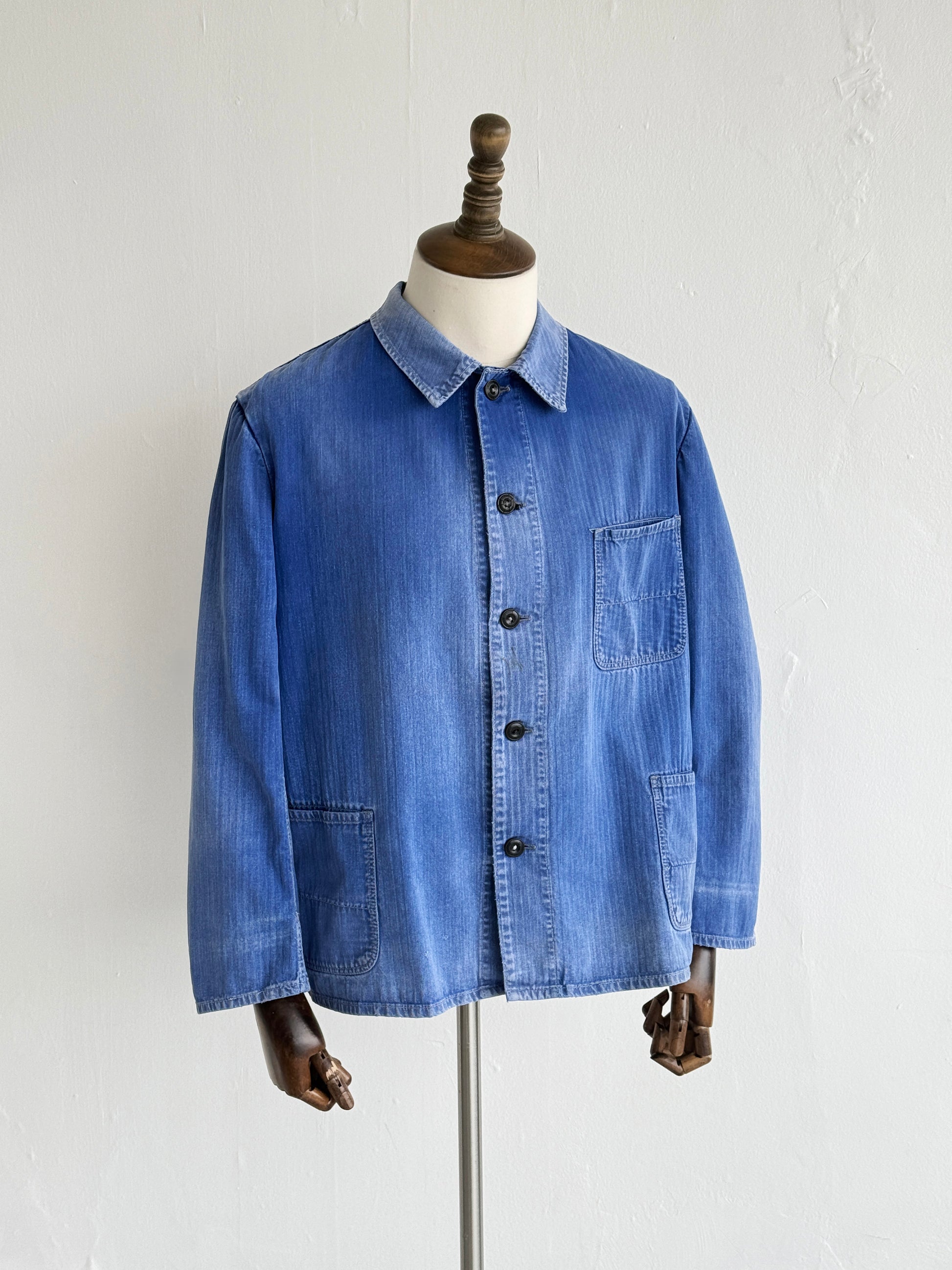 Faded Blue Herringbone French Vintage Workwear Chore Jacket CH385 - Medium