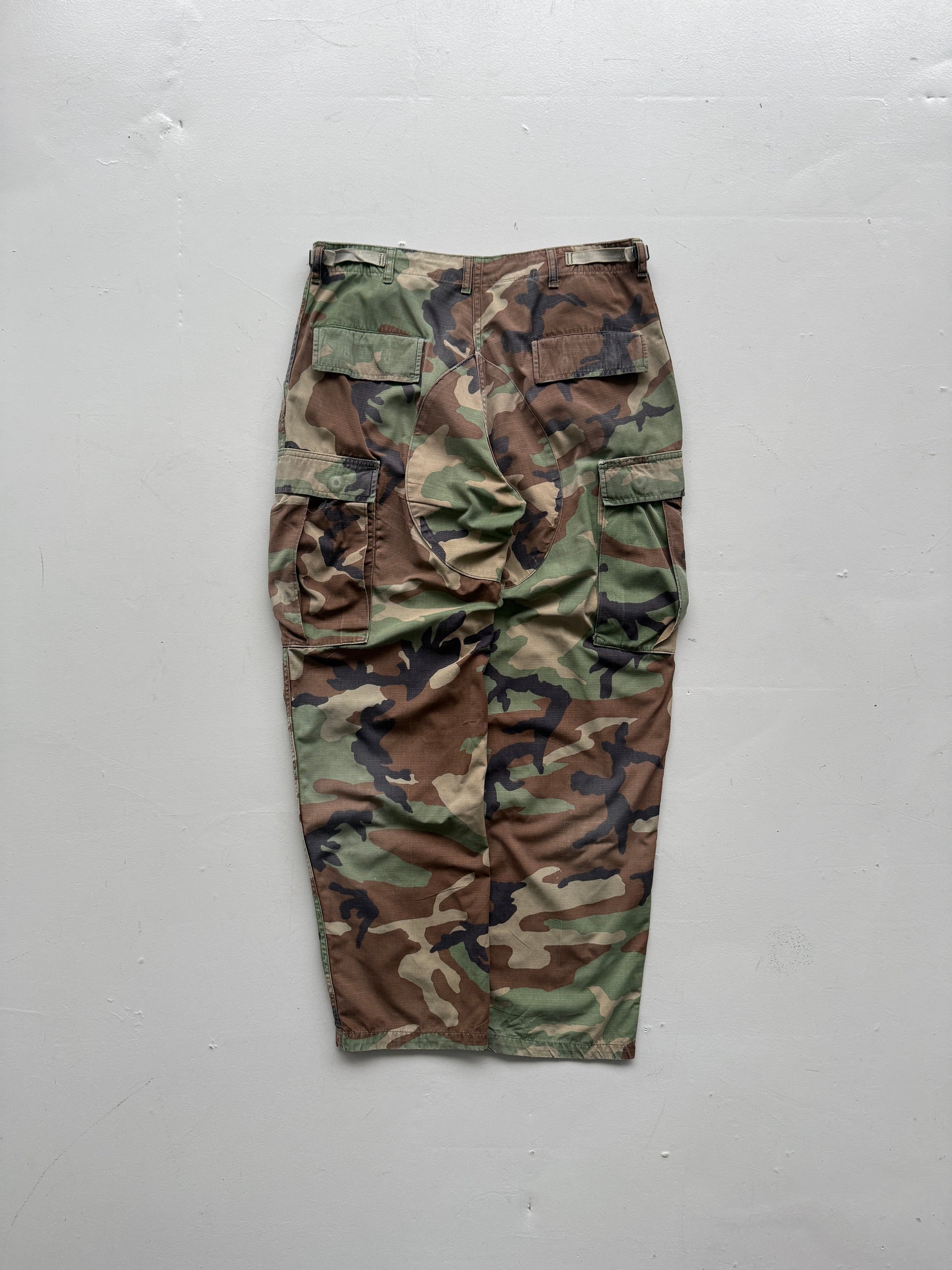 Green Camo Ripstop 80's Vintage Military Cargo Trousers - W34 x L31