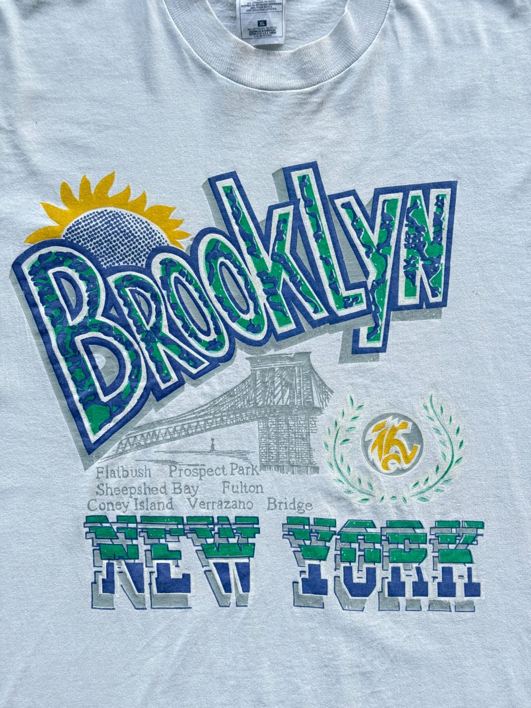 Brooklyn New York Single Stitch 90's Vintage Graphic T-Shirt - XL