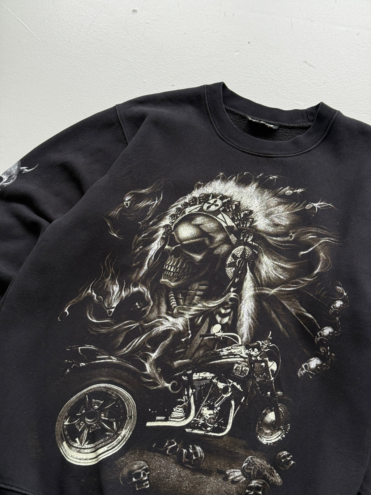 Wild Gothic Skull Biker 00's Vintage Graphic Sweatshirt - Medium