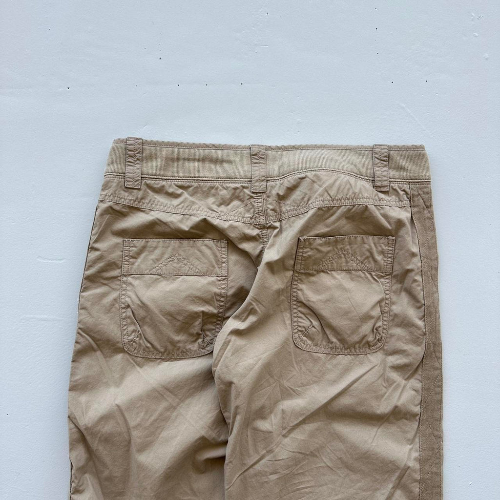 Cream Women’s Wide Leg Low-Rise Nike Dead-stock Y2K Cargo Pants - 34" x 31"