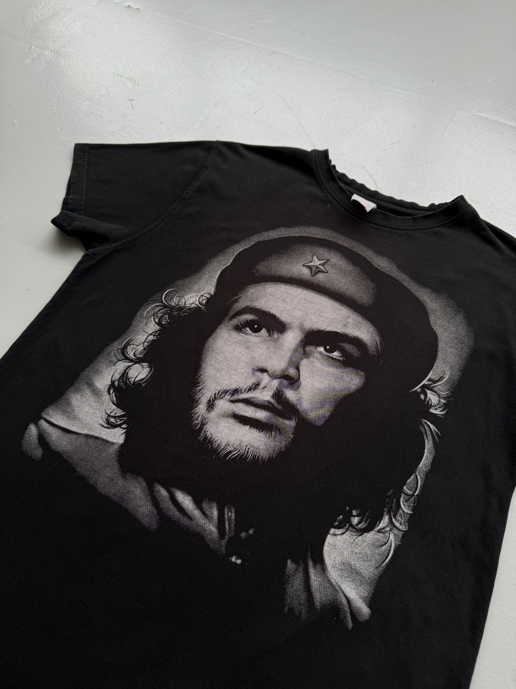 Black Che Guevara 90's Vintage Graphic T-Shirt - Medium