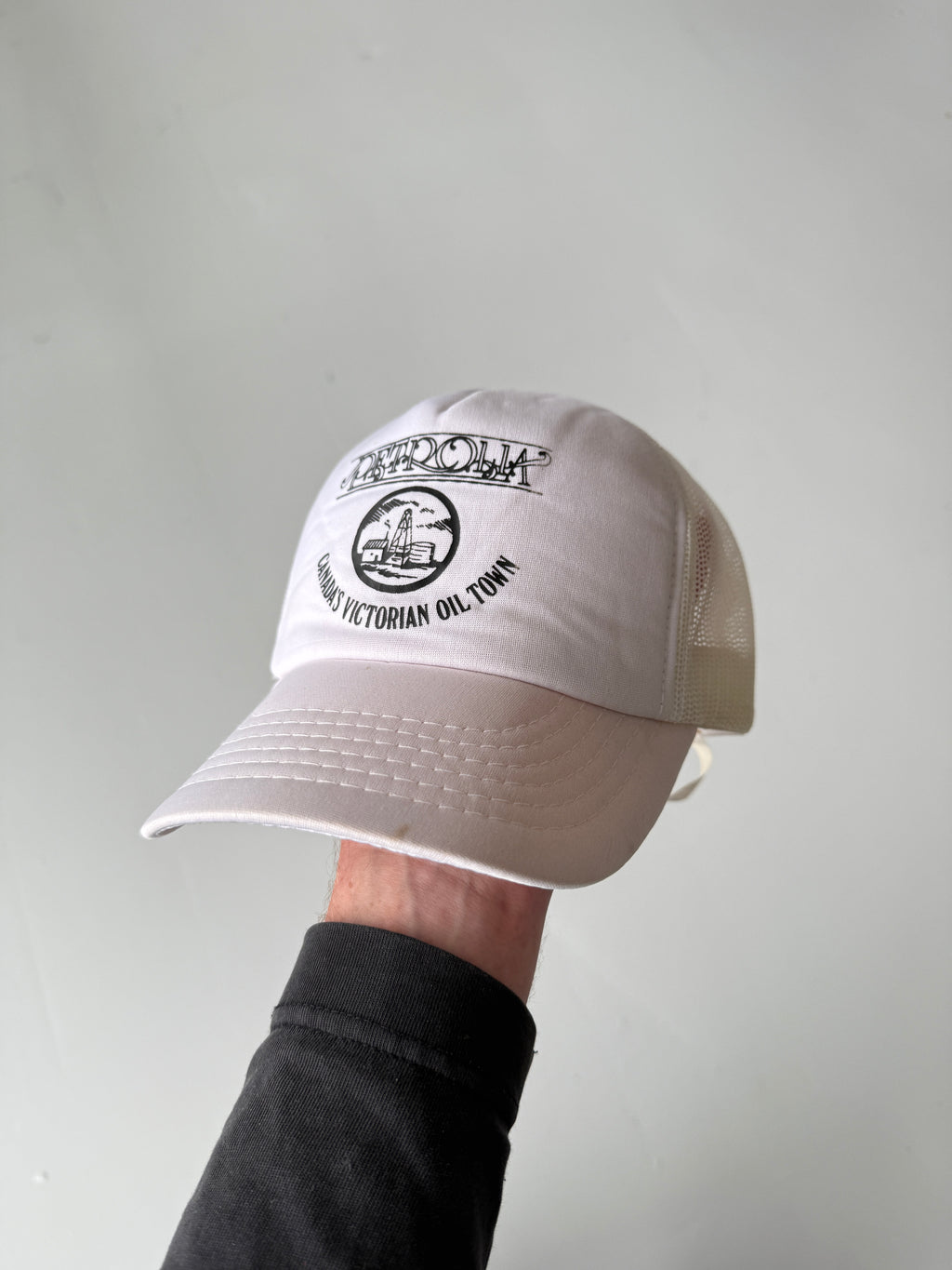 White Petoria Canada Tourist Vintage Foam and Mesh SnapBack Trucker Cap