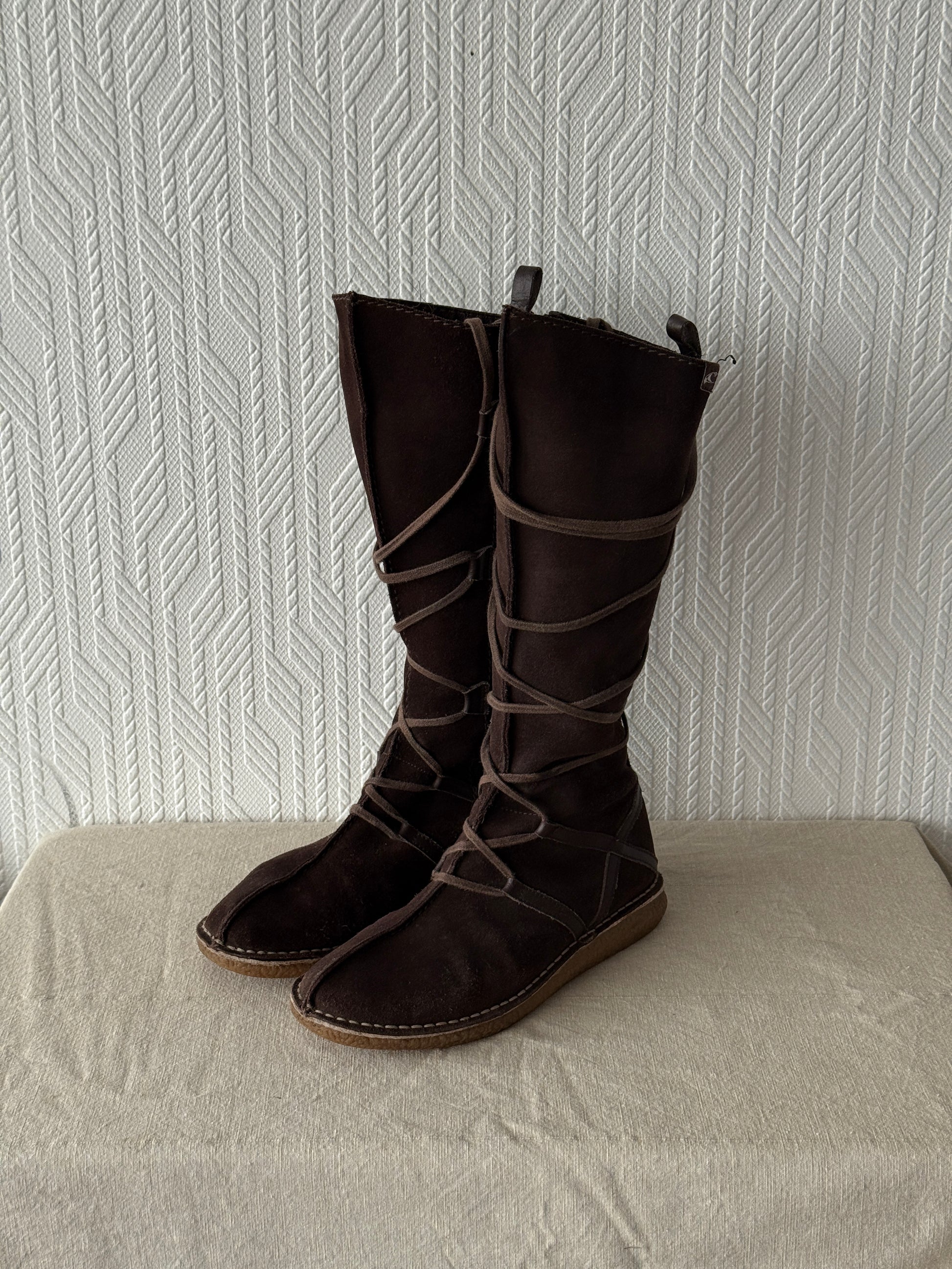 Brown O'Neill Y2K Vintage Suede Boots - UK 6