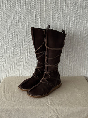 Brown O'Neill Y2K Vintage Suede Boots - UK 6