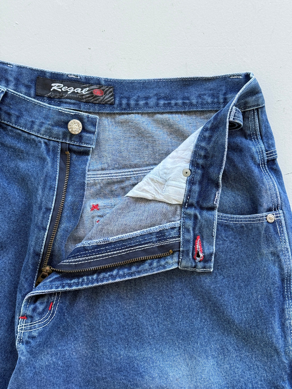Mid Blue Regal 00's Vintage Y2K Baggy Hip Hop Denim Cargo Shorts - W36 x L12