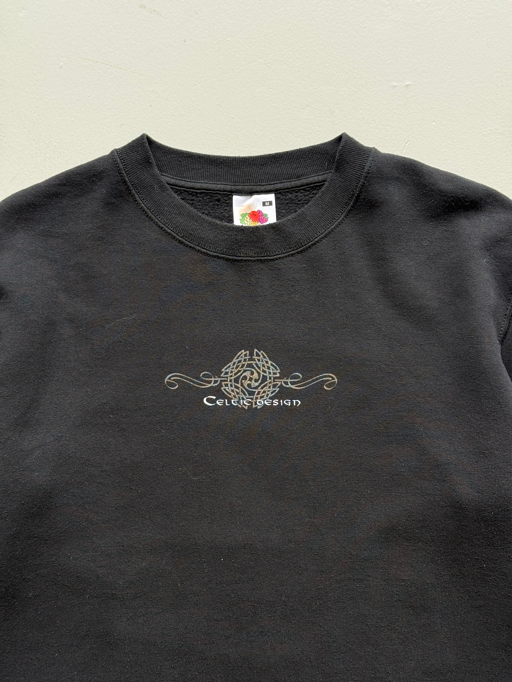 Black Celtic Design 90's Vintage Sweatshirt - Medium
