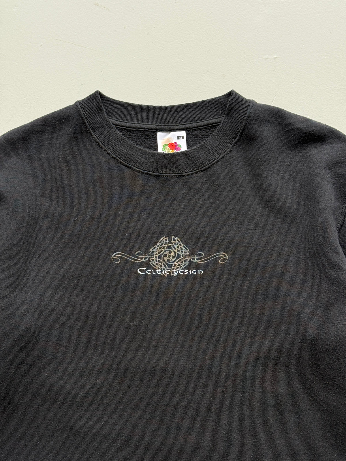 Black Celtic Design 90's Vintage Sweatshirt - Medium
