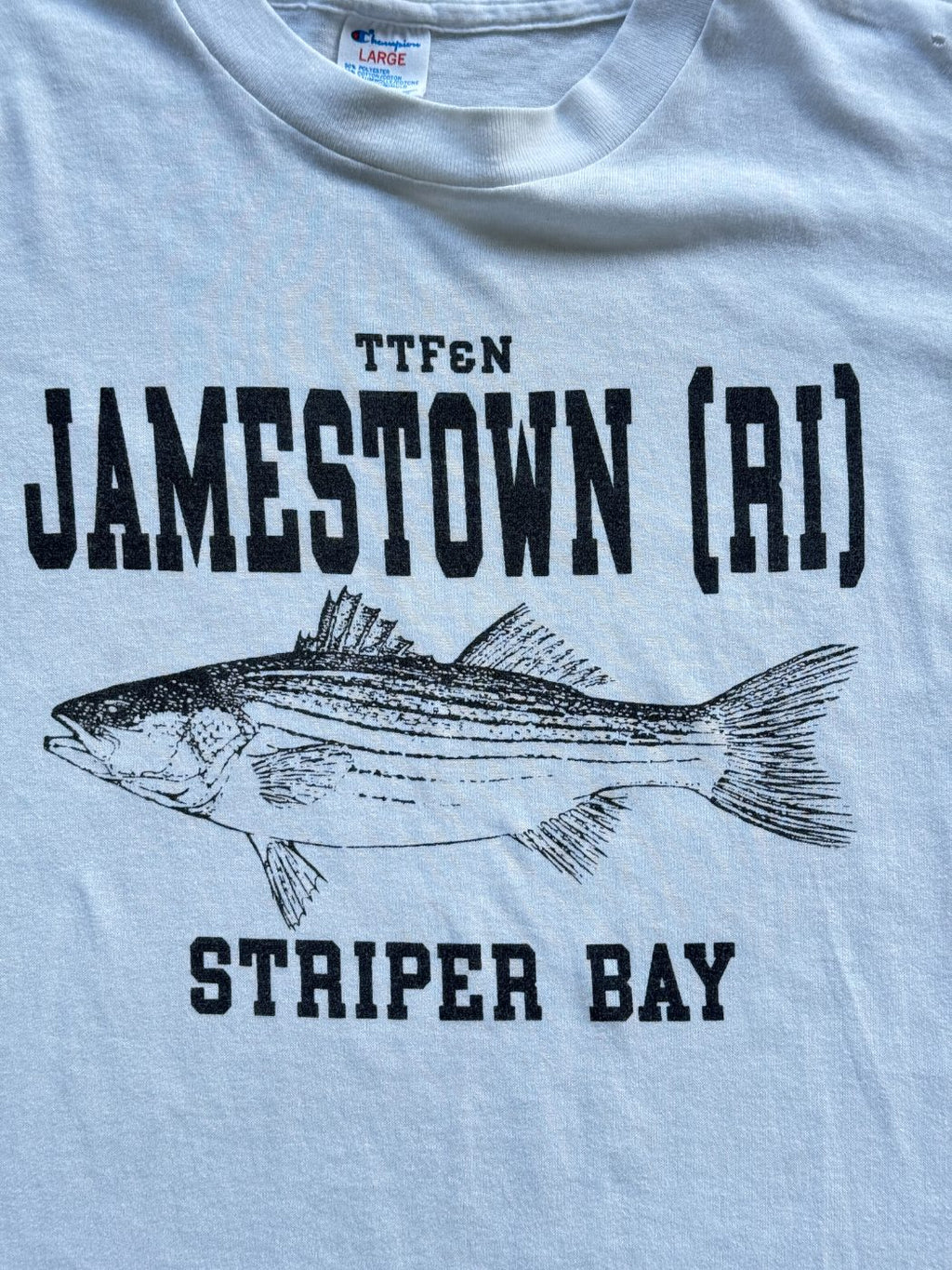 Champion Jamestown (RI) Striper Bay Vintage Graphic Single Stitch T-Shirt - Smal