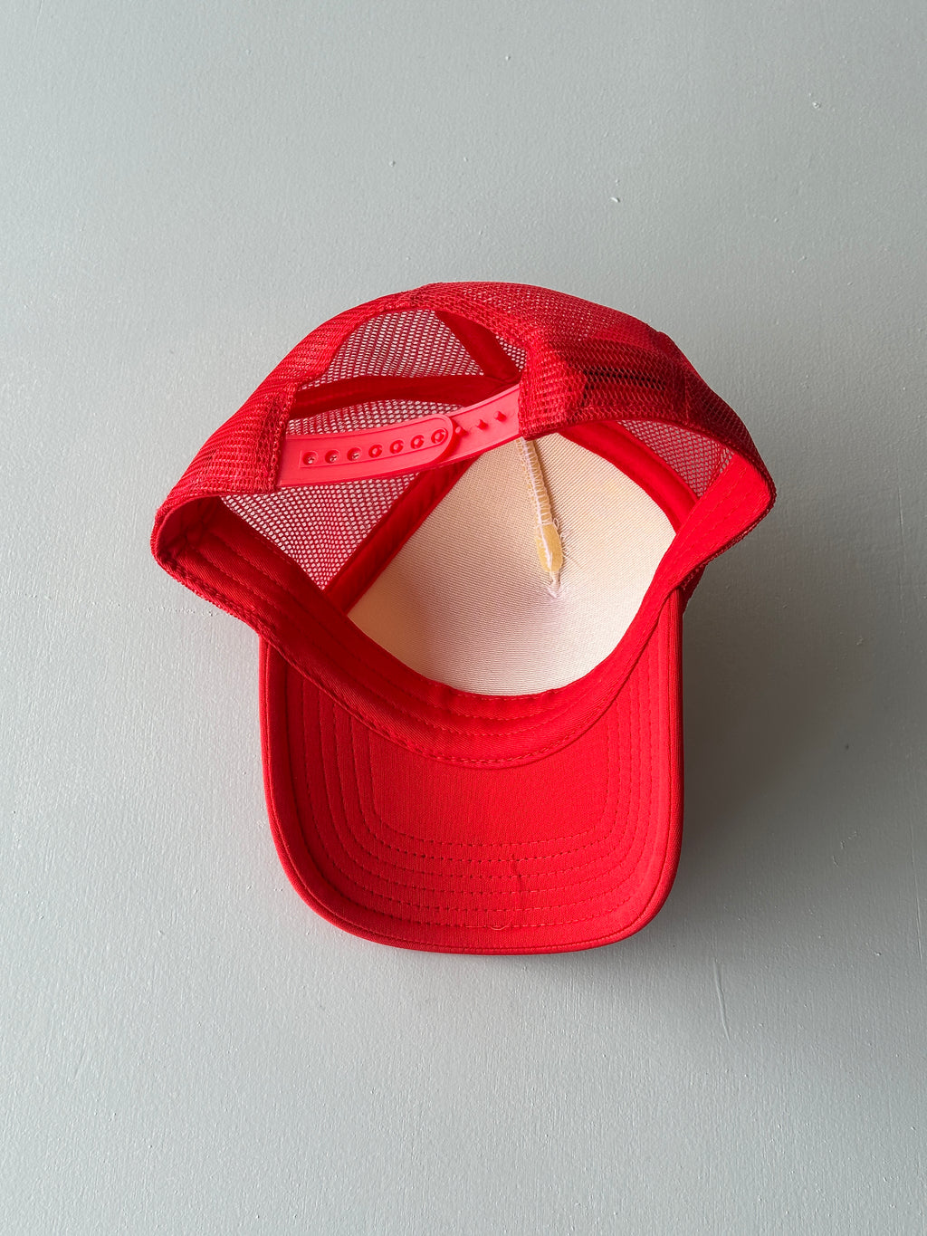 Red / White Budweiser 90's Vintage Mesh SnapBack Trucker Cap