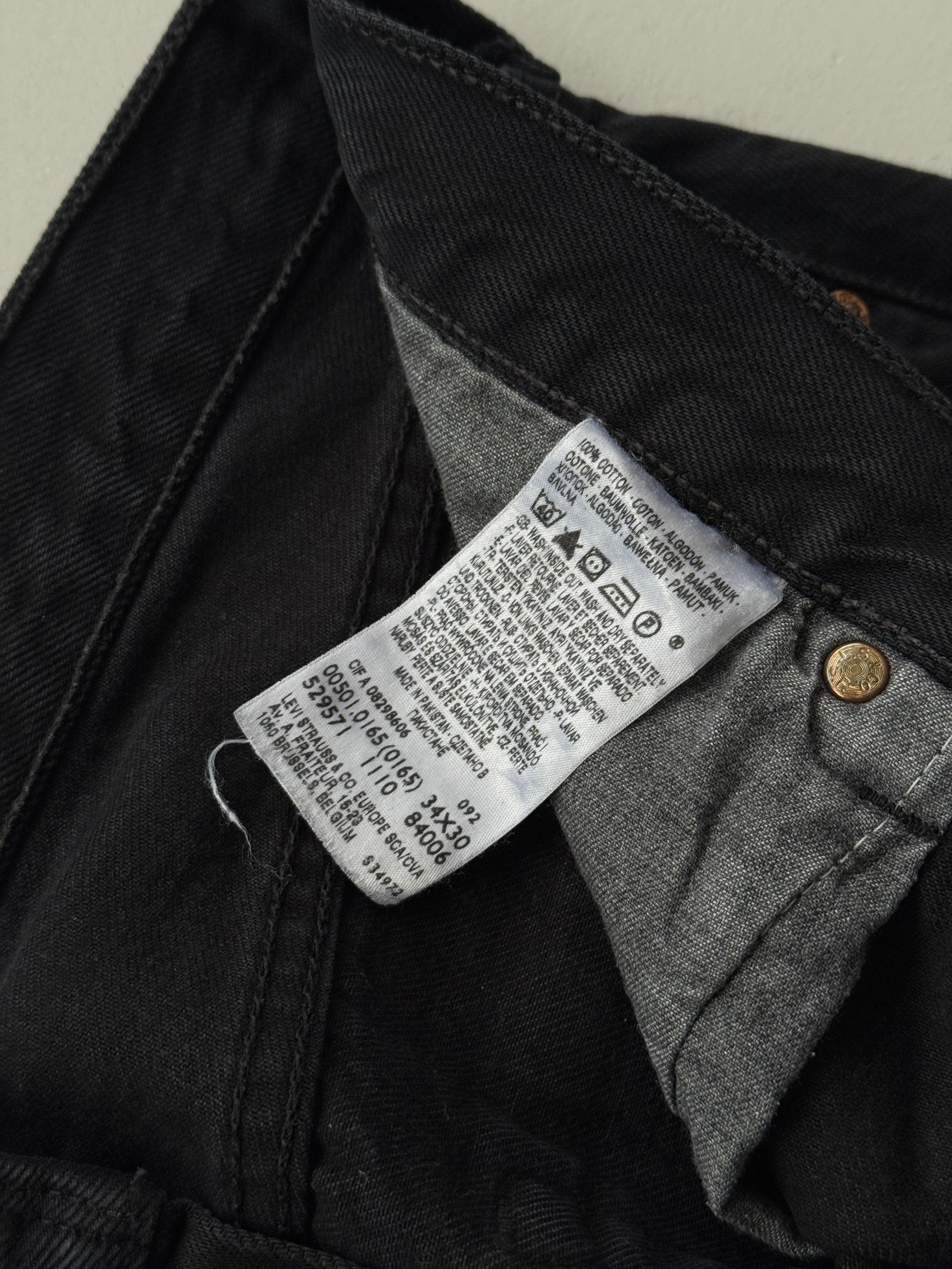 Black Levi's 501 00's Vintage Straight Leg Jeans - W34 x L30