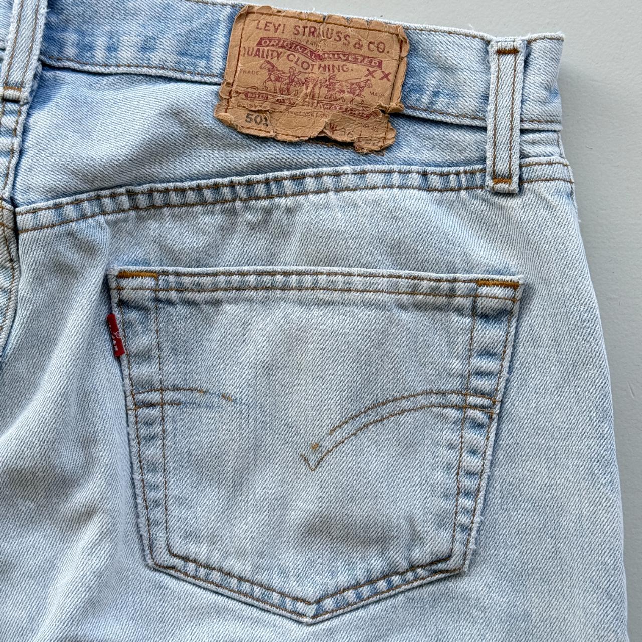 Light Blue Levi's 501 Denim Straight Leg 90's Vintage Jeans - 33” x 30”