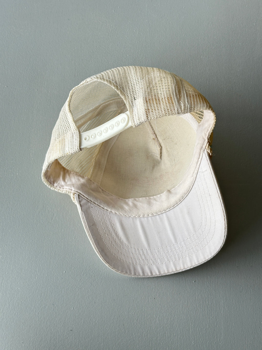 White / Cream Miller Racing 90's Vintage Mesh SnapBack Trucker Cap