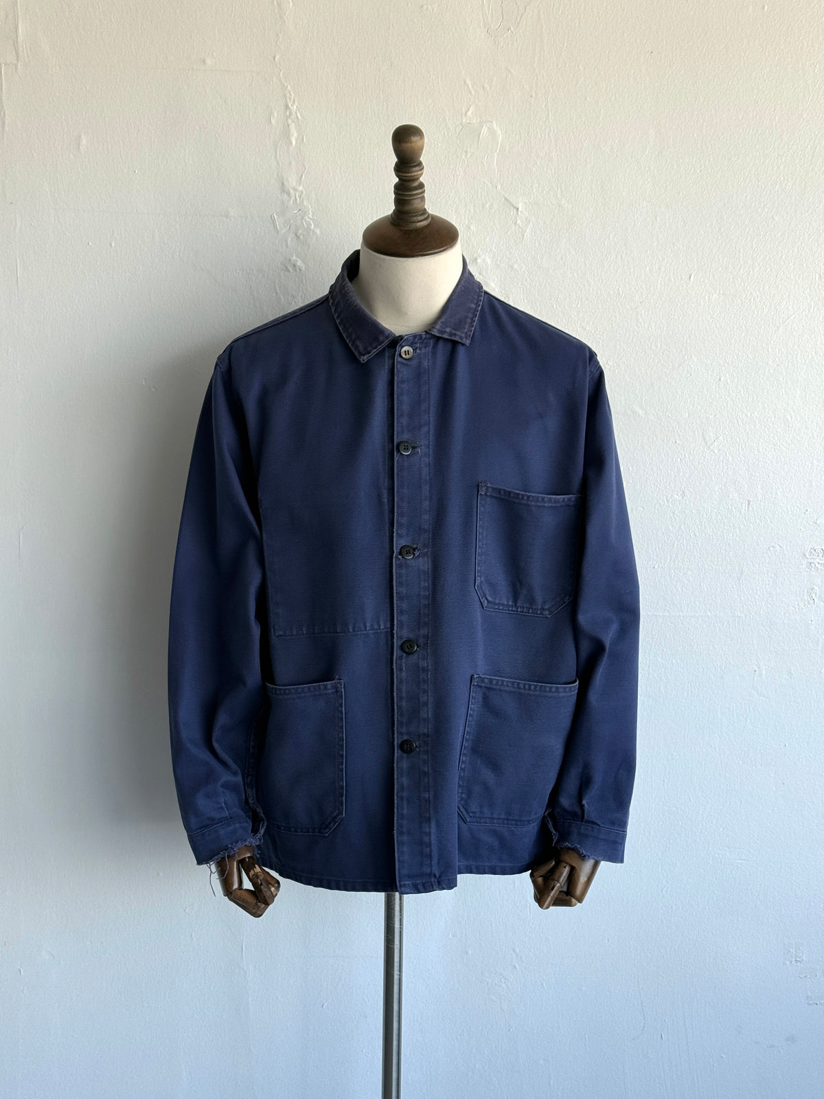 Thrashed Blue French Vintage Workwear Chore Jacket CH428 - Medium
