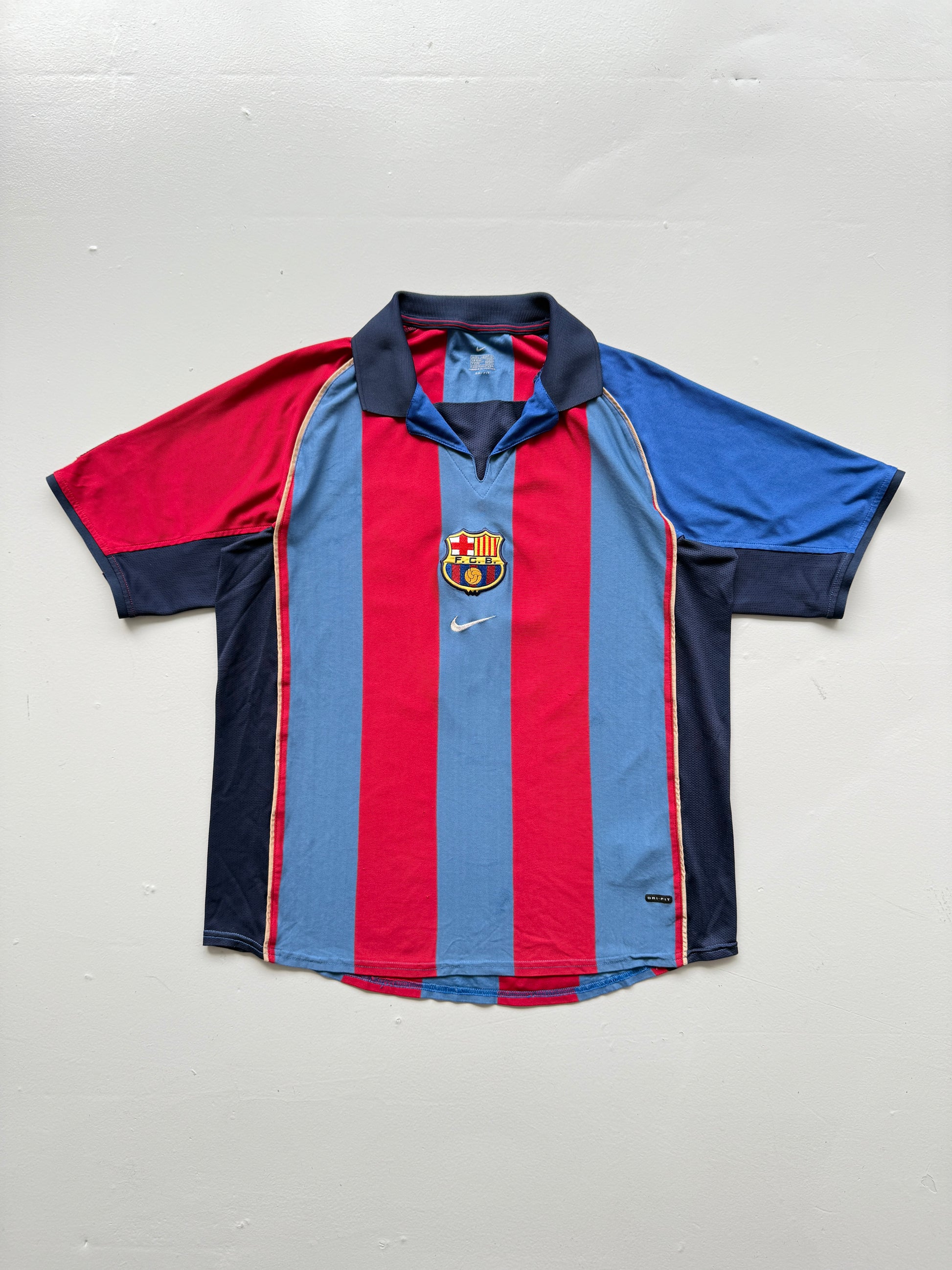 Nike FC Barcelona Rivaldo #10 00's Vintage Home Football Shirt - Large