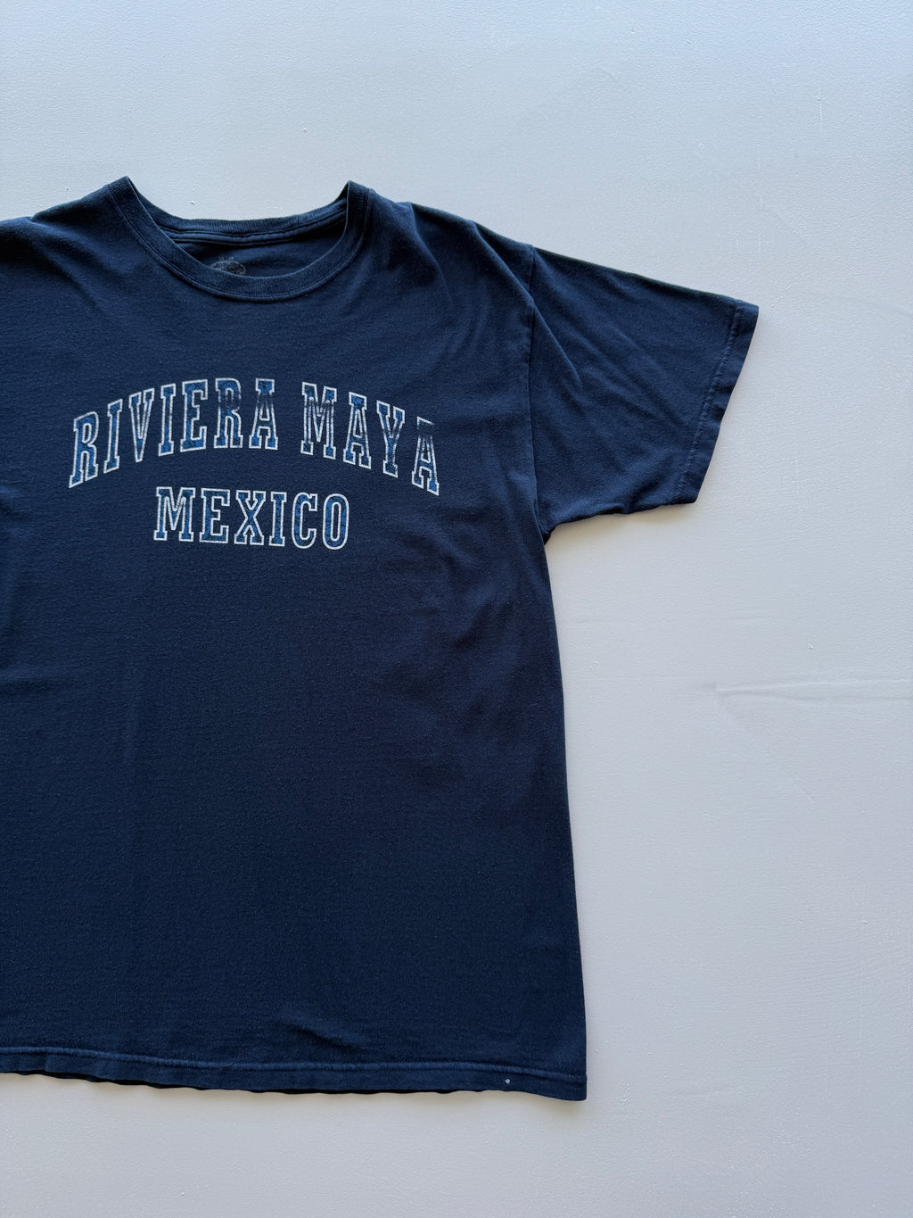 Navy Riviera Maya Mexico Vintage Graphic T-Shirt - Medium