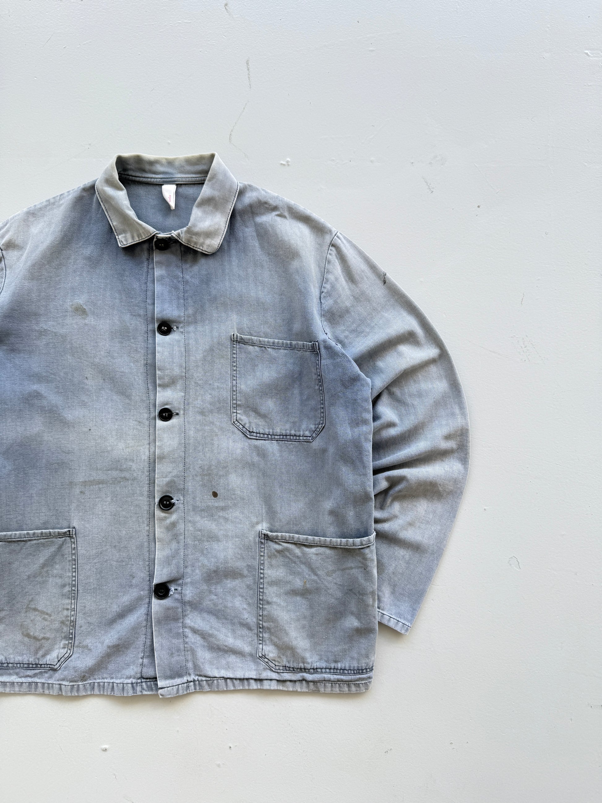 Thrashed Faded Blue French Vintage Workwear Chore Jacket CH361 - Small