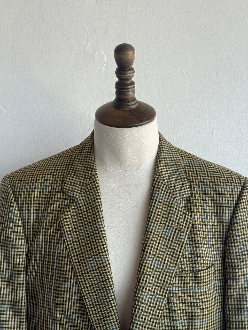 Burberry's 100% Cashmere Made in West Germany Vintage Blazer - Large
