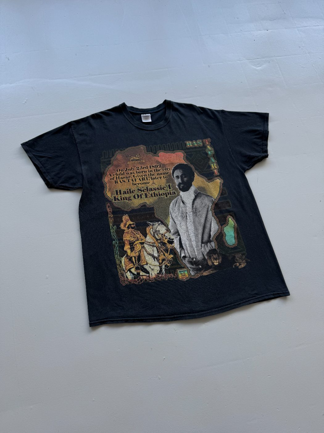 Gildan Haile Selassie I Rastafari 00's Vintage T-Shirt - XL