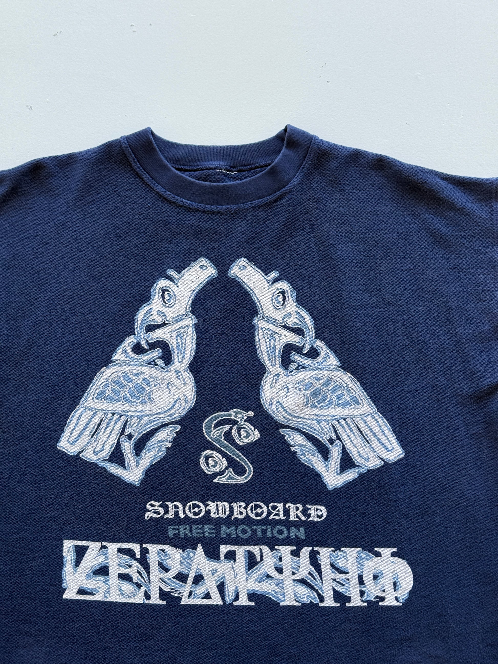 Navy Blue Free Motion 90's Vintage Snowboard Graphic Sweatshirt T-Shirt - Medium