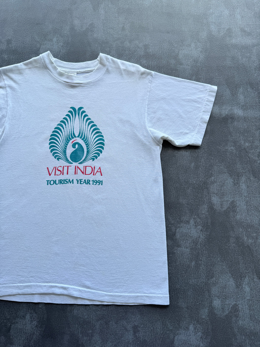 White Visit India Tourism Year 1991 Vintage Single Stitch Graphic T-Shirt - Smal