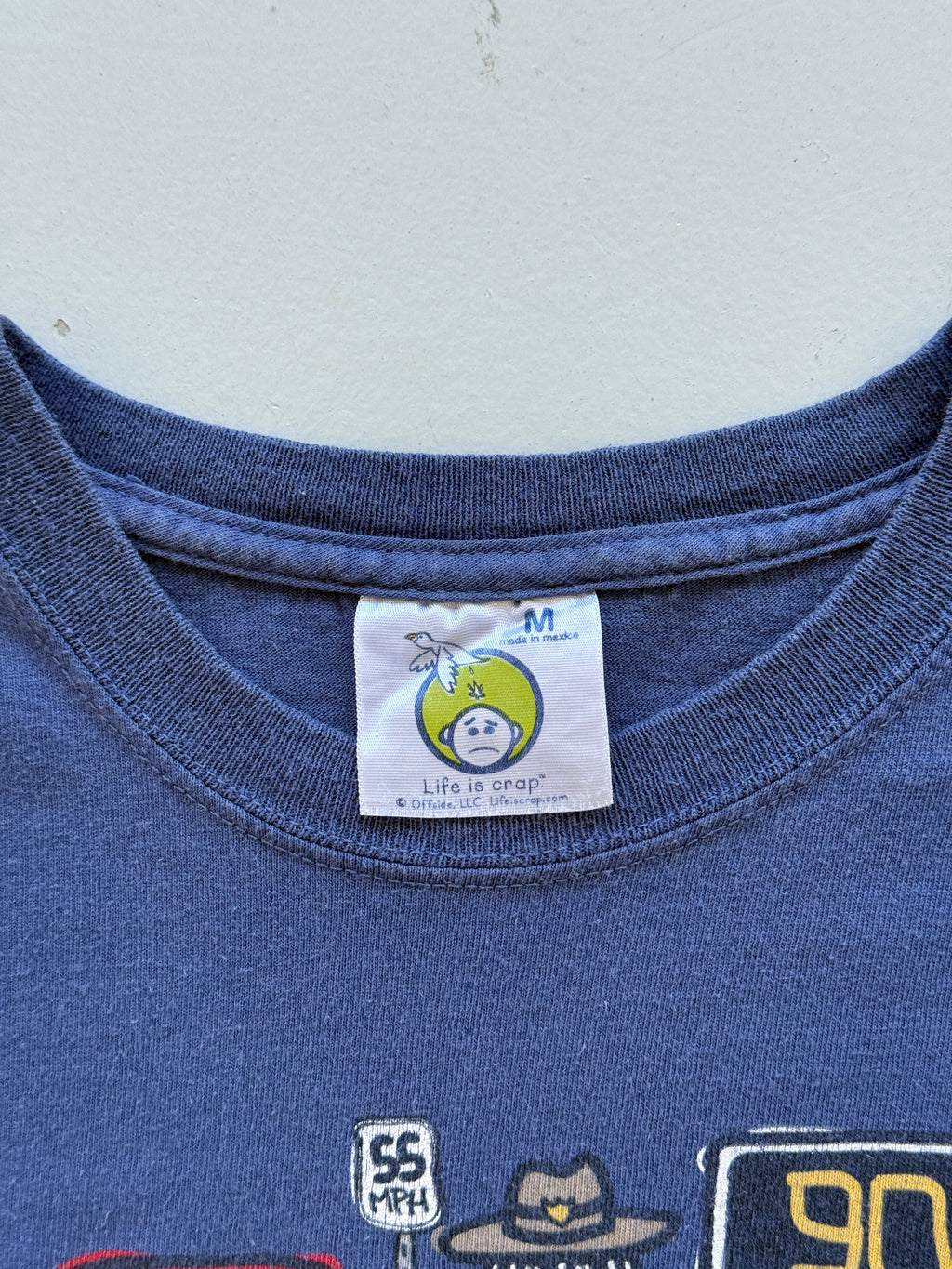 Blue Life is Crap 00's Vintage Slogan Funny Graphic T-Shirt - Medium