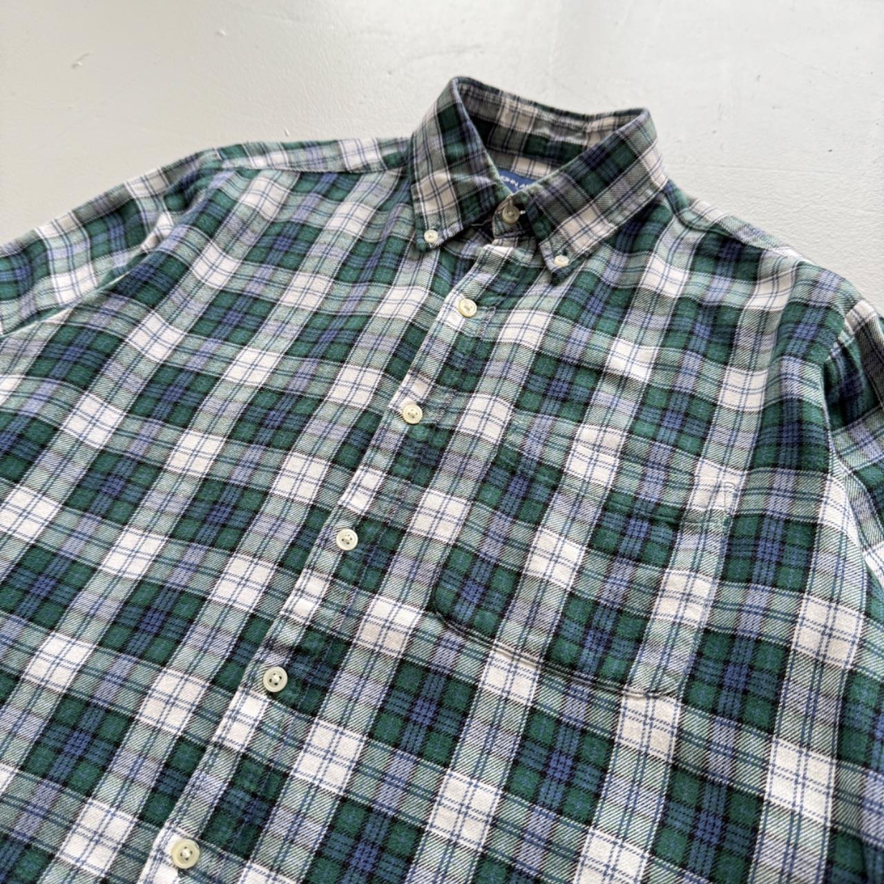 Green and Blue Checkered Long Sleeve 90s Vintage Flannel Shirt - Large