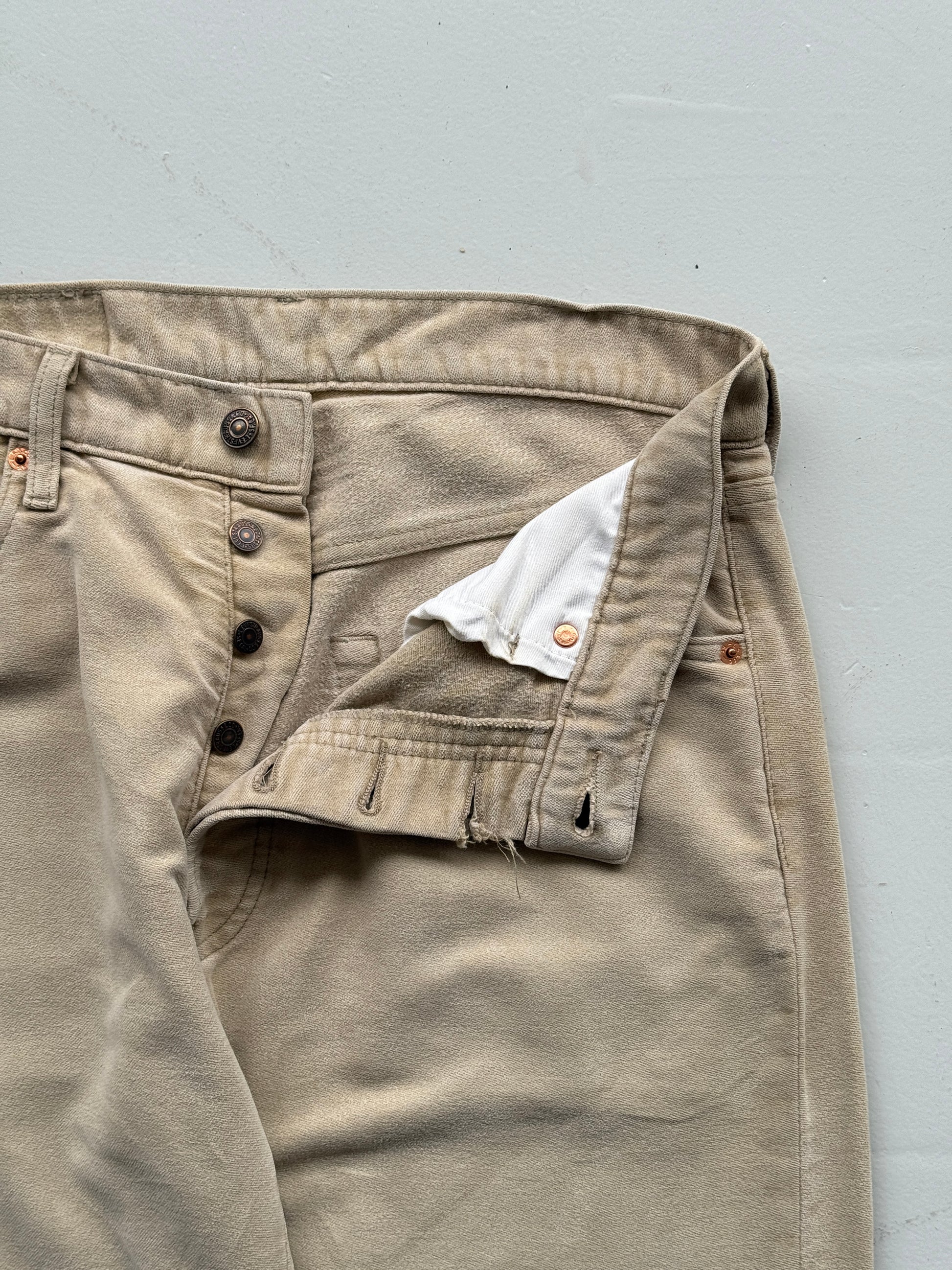 Cream Levis 00's Vintage Type 551 Trousers - W32 x L33